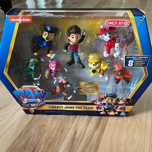 Paw Patrol The Movie “Liberty Joins the Team” 8 figures